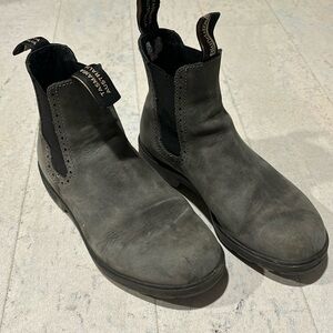 Woman’s Blundstone boots size uk 4 us 6